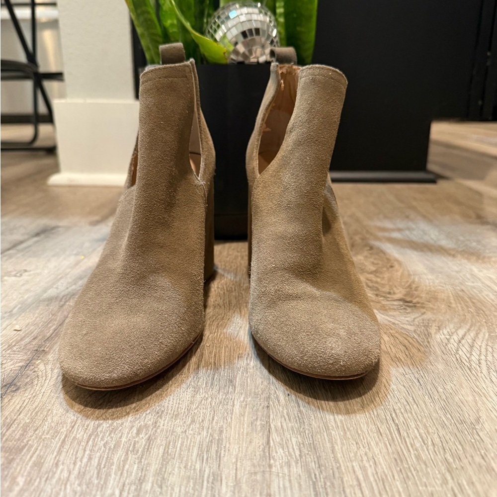 Steve Madden Taupe Suede Heeled Booties